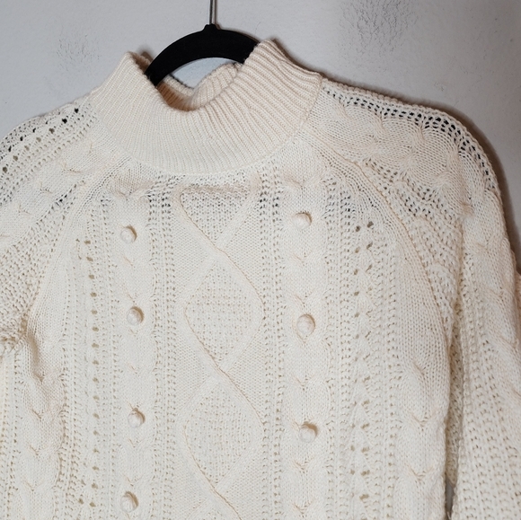 J. Crew Lambs-wool blend Cream Pom-pom cable-knit sweater. Size XS - Picture 8 of 16